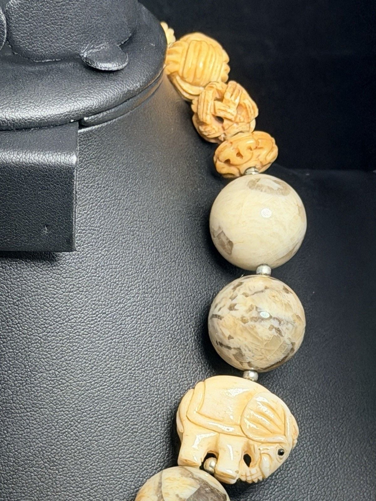 Vtg Chunky Artisan Bobe Carved Elephant & Fossil Stone Statement Necklace -Boho 6