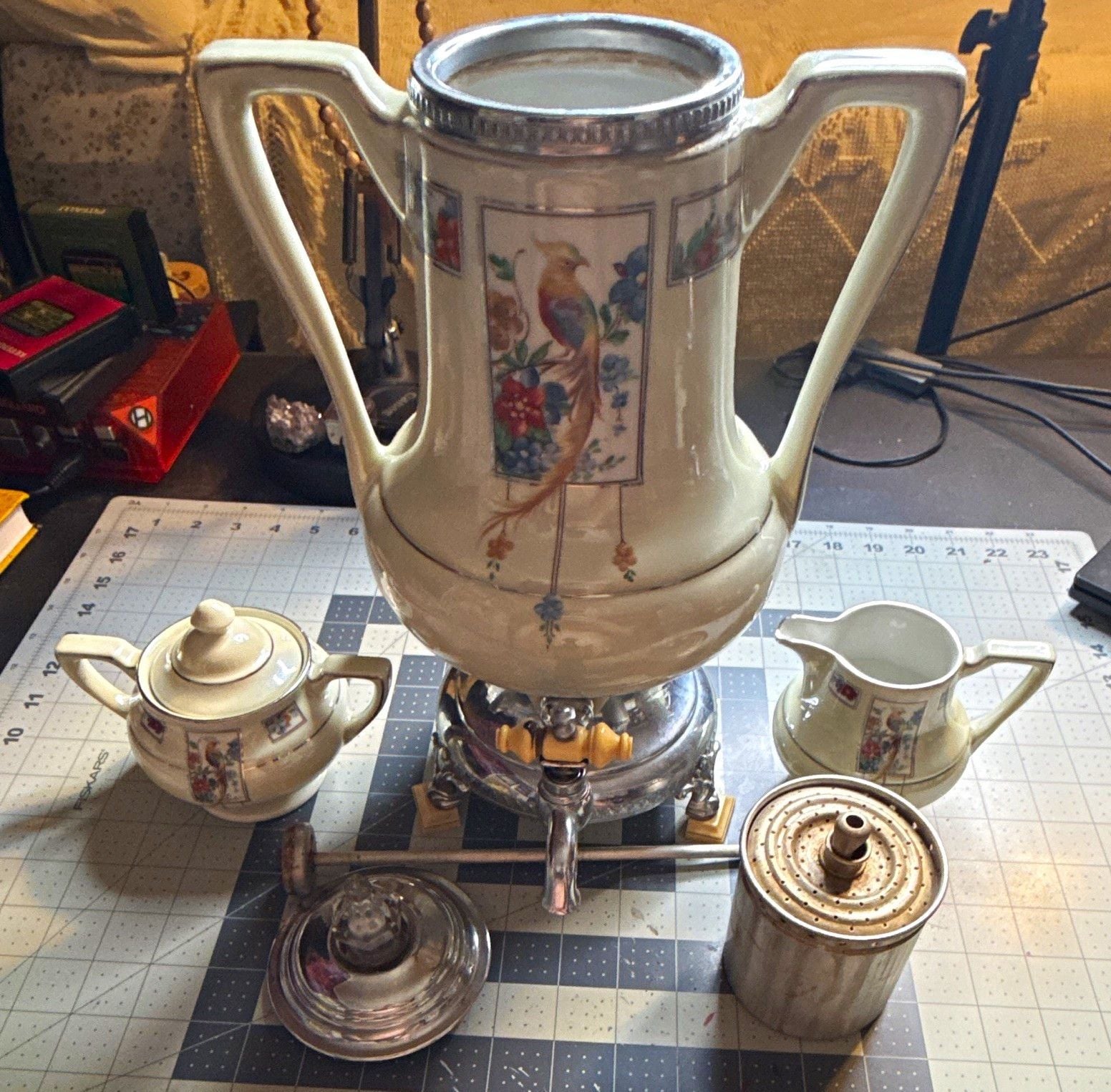 Robeson Rochester Electric Ceramic Coffee Pot Bird Pattern Metal Base w/ Lid 2