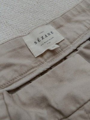 Sézane Paris France Pleated Cuffed ROME Chino Shorts in Beige - Size FR 40 US 8 9