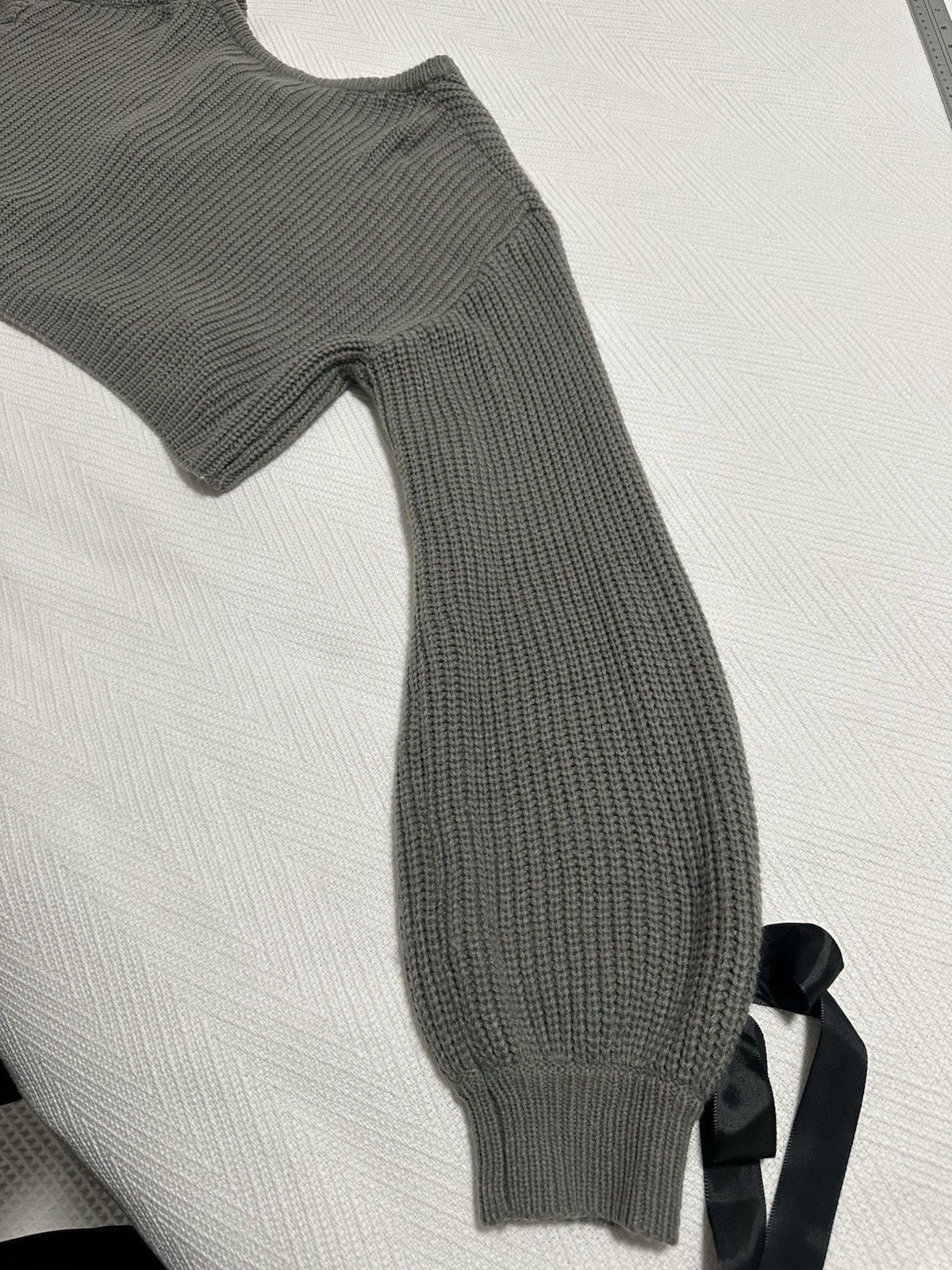 Bow Knot Knitted Cardigan Sweater SMALL Gray Jumpers Short V Neck Long Sleeves 13