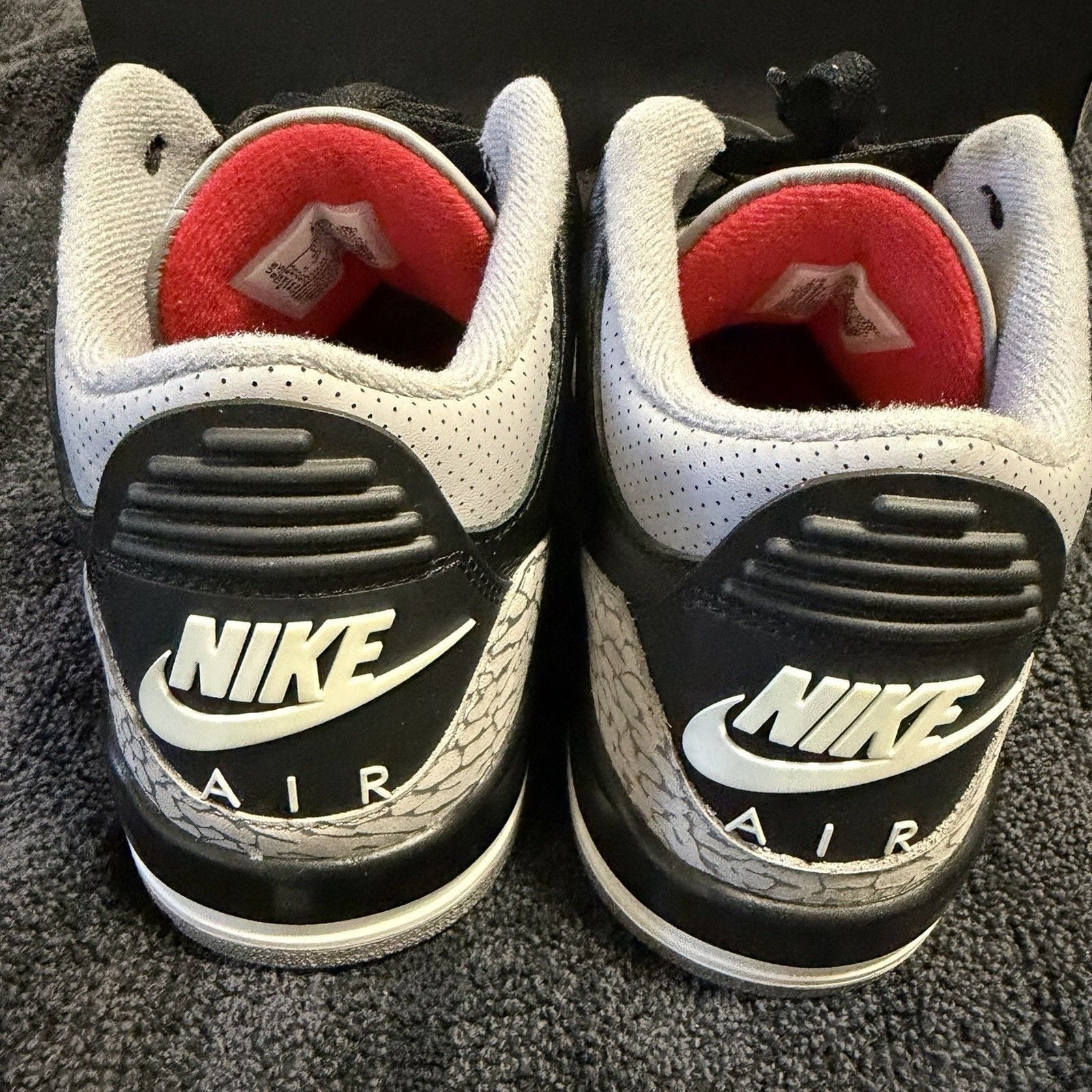 Air Jordan 3 Men's Size 9.5 Retro OG Sneakers Black/Cement DN3707-010 6