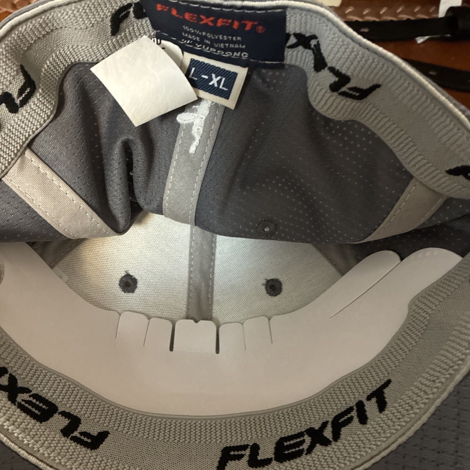 Travis Matthew Hat Fitted Cap Gray Flex Fit Size L/XL Boston Massachusetts Golf 6