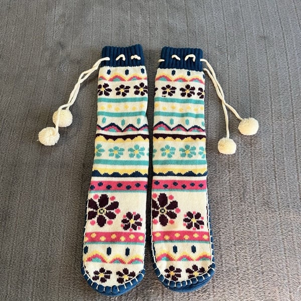 LazyOne Flower Power Mukluk Slipper Socks Size S/M Women’s Girls Winter Cozy
