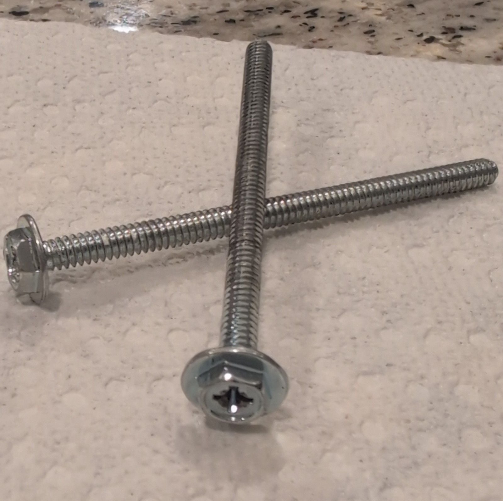 Samsung DE60-20022A Microwave Replacement Mounting Bolt 2