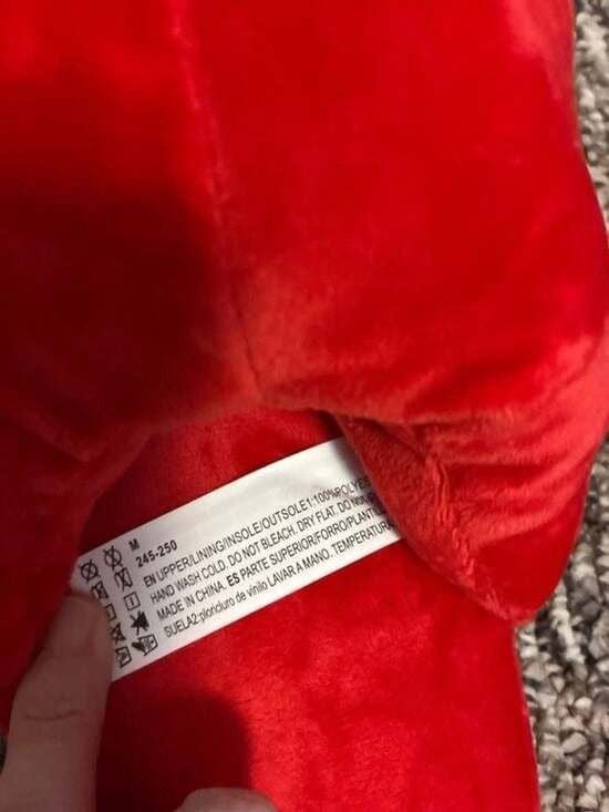Women’s juniors forever twenty one nwt medium strawberry slippers 8