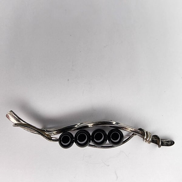Vintage Sterling Silver Onyx Bead Brooch Pin