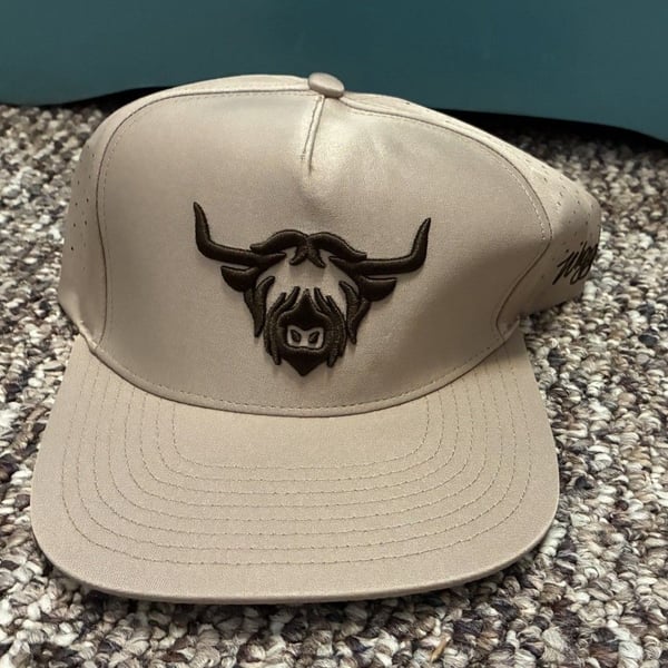 Waggle Golf Highlander Bull Cow Snapback Vented Cap Hat Tan NWT  adjustable 