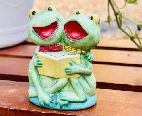 VTG MCM Lot Of 2 JSNY Frogs Singing Frog Couple & Lonely Frog Made In Taiwan MCM 8
