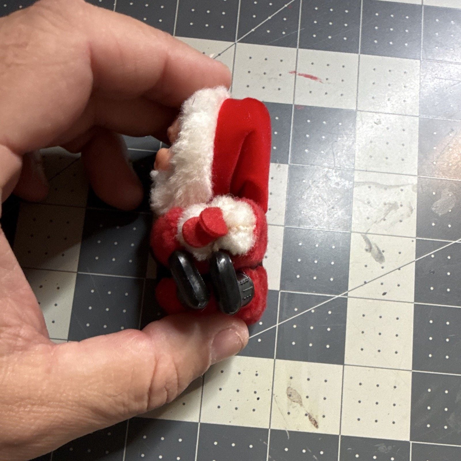 Vintage Santa Claus Christmas Figurine Small Red White Black 3.75in Plastic Felt 2