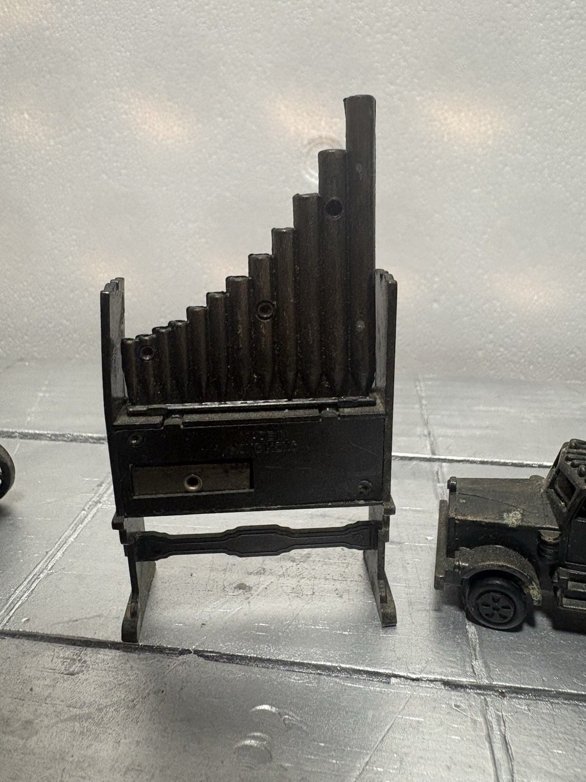 Lot of 3 Vintage Die Cast Metal Pencil Sharpeners Organ Wagon Semi Truck 4