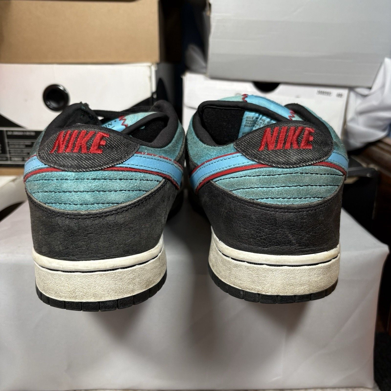 Size 10.5 - Nike Dunk Premium SB Low Angels & Demons 5