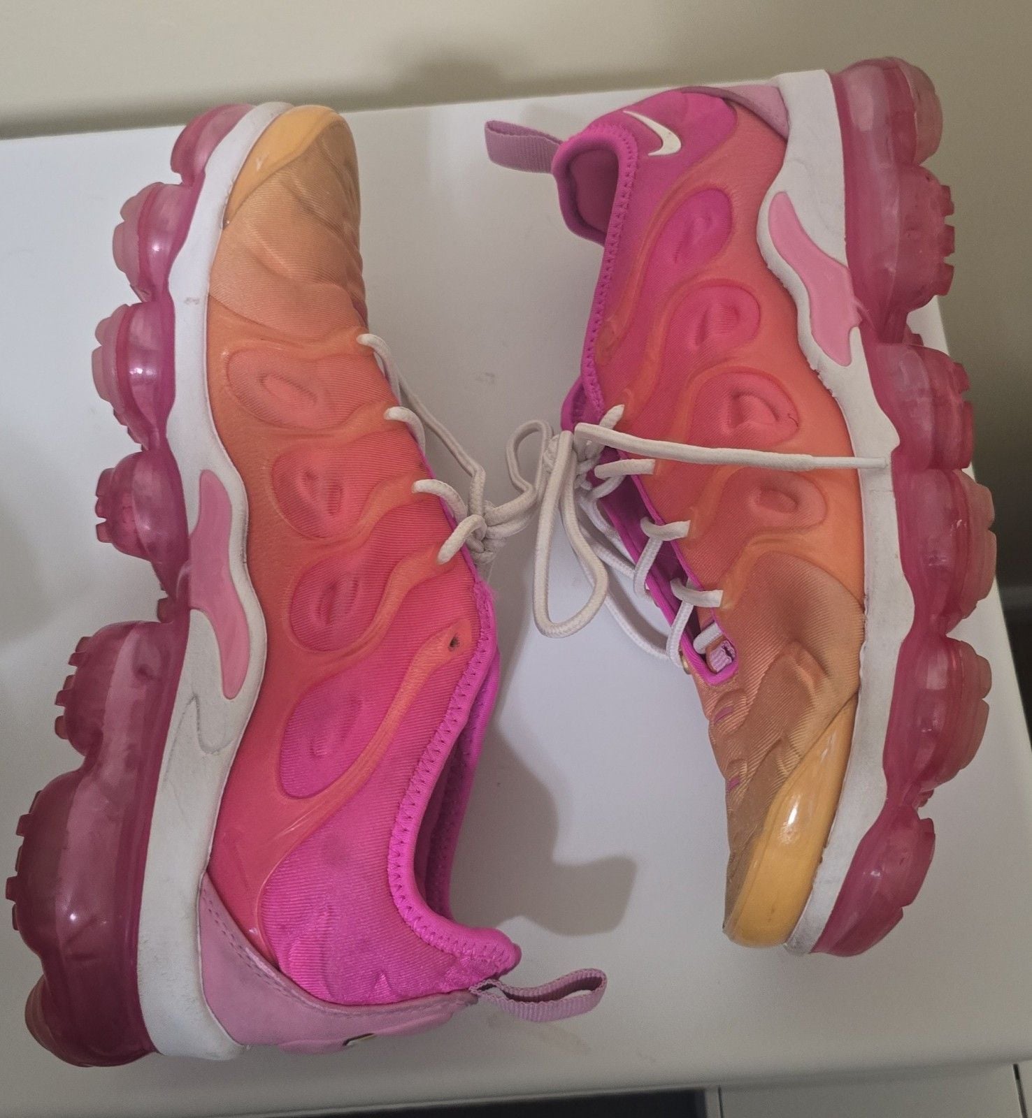 WMNS NIKE AIR VAPORMAX PLUS LASER FUCHSIA-WHITE SZ 8 [CI9900-600] 7