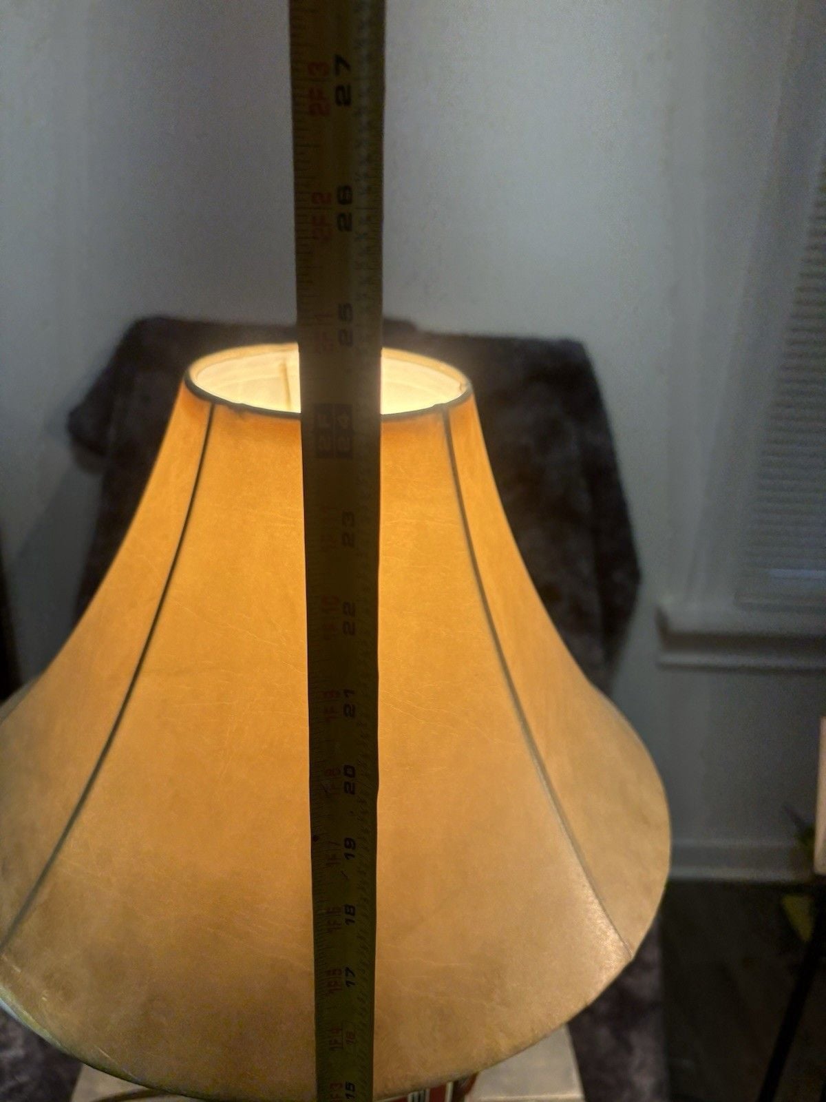 Vintage Ceramic Folk Art Table Lamp Hand Painted Country Farm House Scene 7
