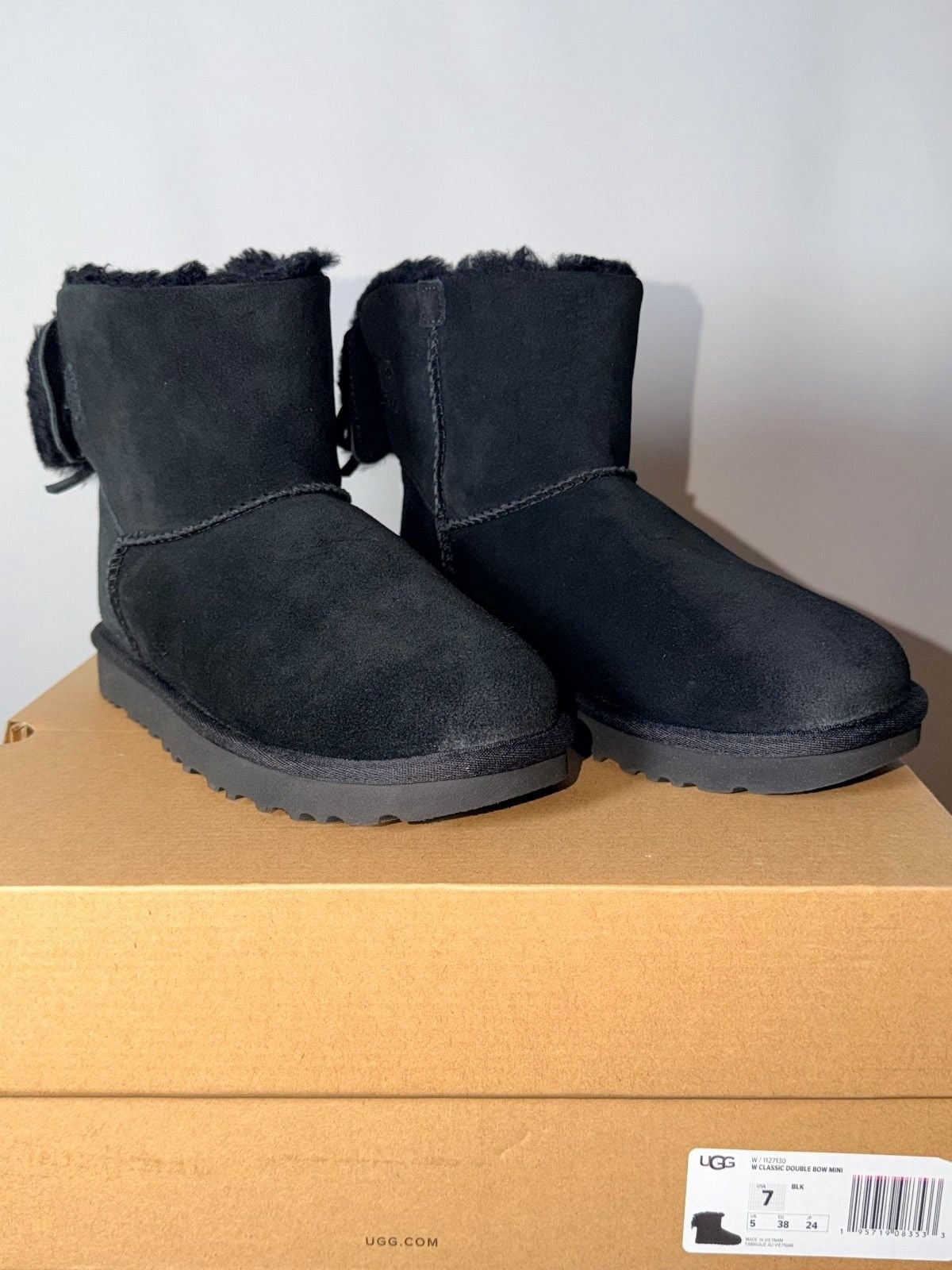 UGG Women's Classic Double Bow Mini Ankle Boots Black Size 7 2
