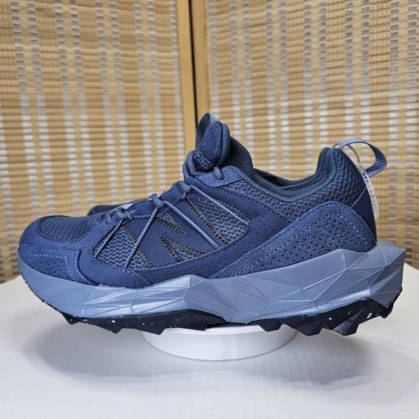 New Balance Tektrel Men's Trail Hiking Shoes Navy Blue Size 9.5 MTTRS2BP