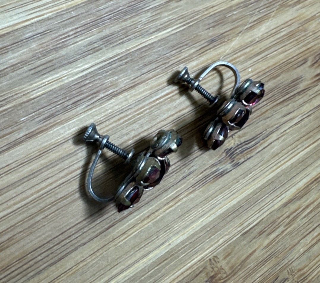 Vintage Sterling Silver Garnet Flower Screw Back Earrings Floral Cluster 4