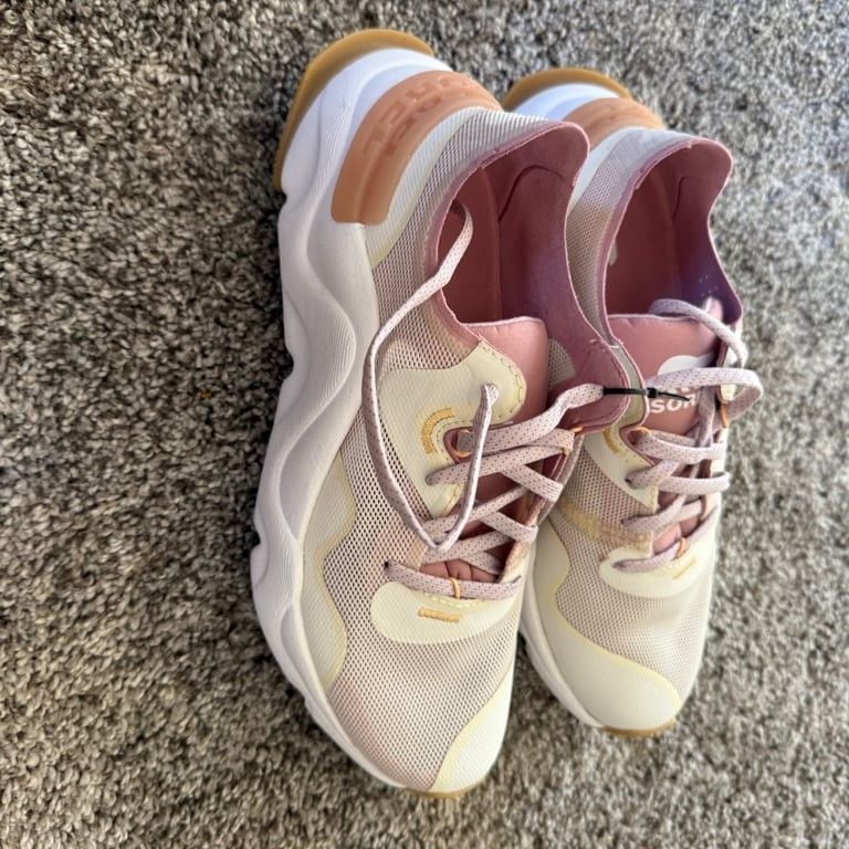 Sorel KINETIC RNEGD FLOAT Sneakers CHALK / ERASER PINK Women Size 7 Golf 7
