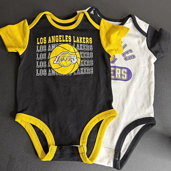 NBA Los Angeles Lakers Logo Short Sleeve Bodysuit 2-Piece Set 12M NWOT
