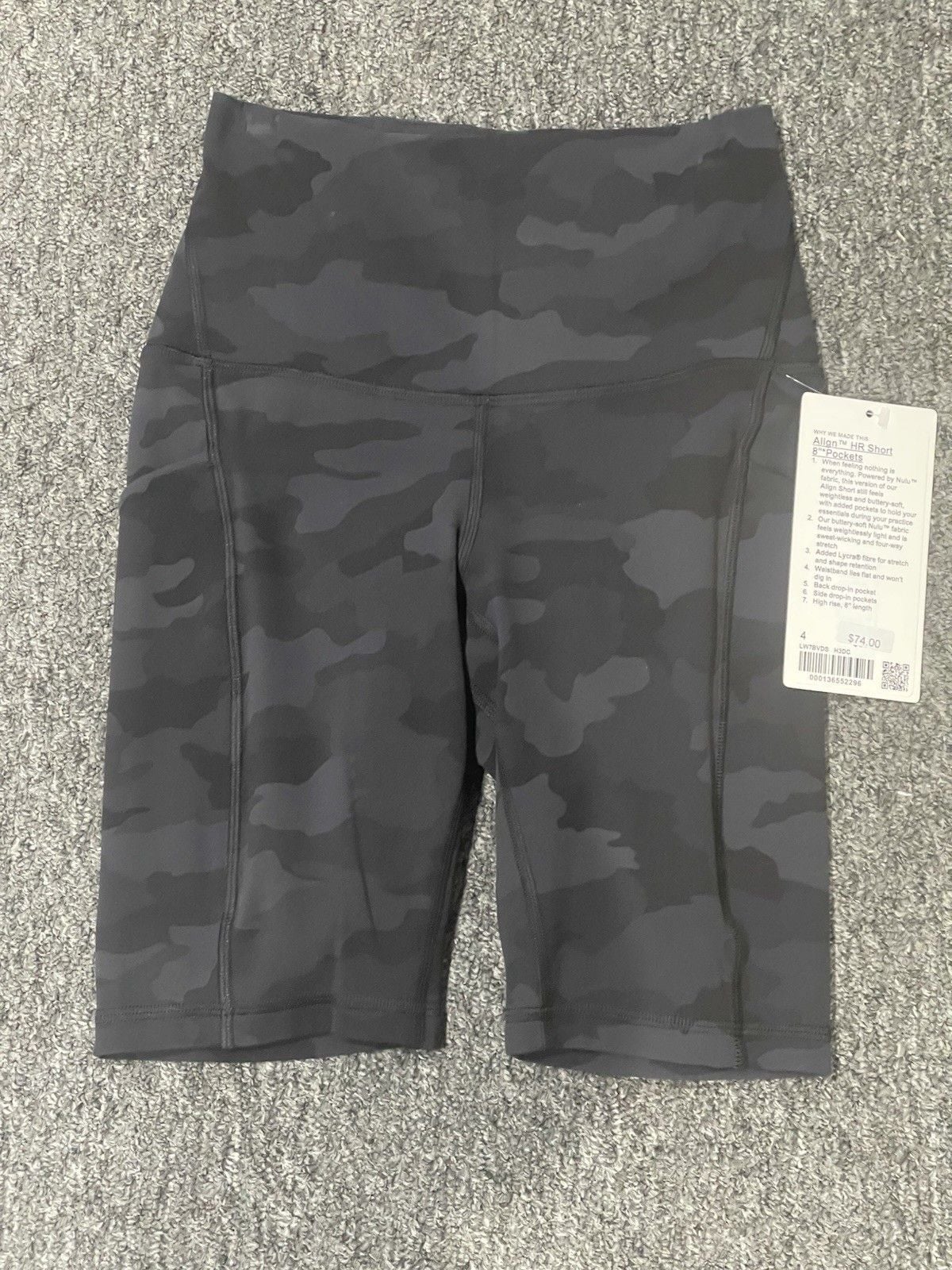 NWT Lululemon Align™ High-Rise Short 8” with Pockets in black camo 3