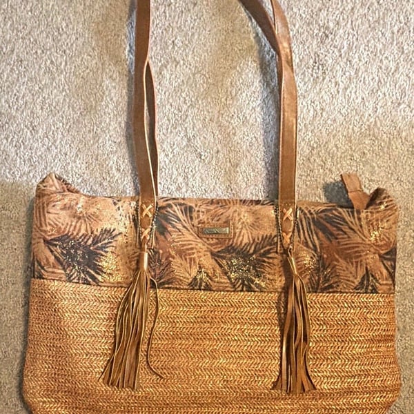 Sun 'N' Sand Woven Straw Tote Tan/Brown Tropical Floral Zip Tassel Lined