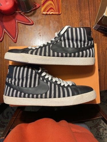 Size 11.5 - Vintage Nike Blazer Premium SB Pinstripe 2006 2