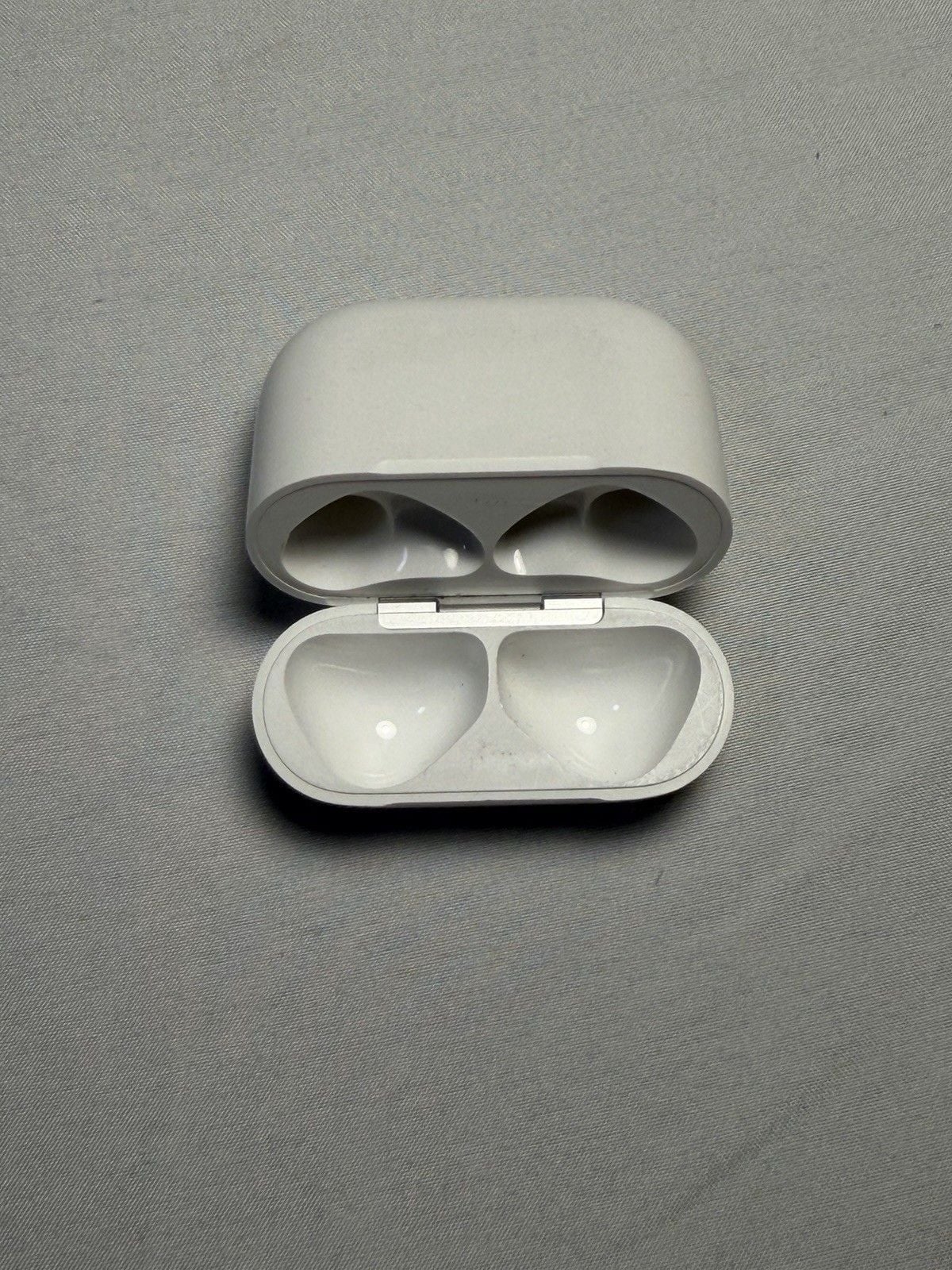 Apple AirPods 4th Generation (A3058) - Replacement Charging Case(NON ANC) 3