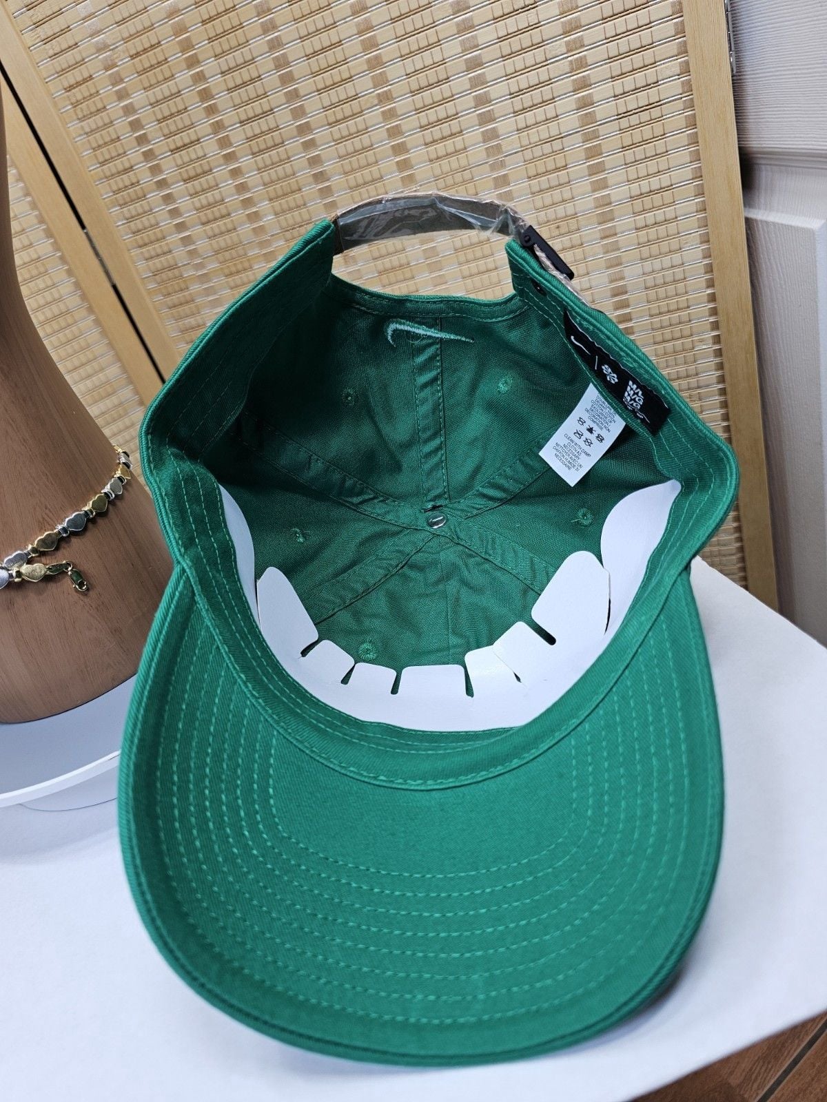 Nike Club Cap Green Adjustable Hat M/L Move to Zero 8