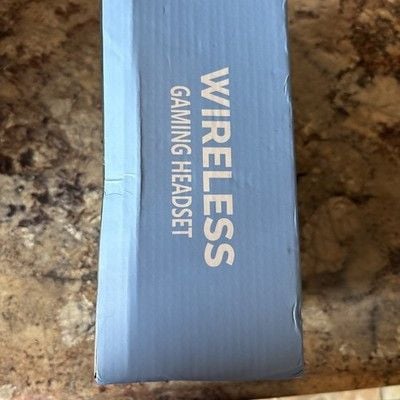 UHM G2000 Wireless Gaming Headset Blue Over-Ear USB-C NEW in Sealed BOX 2