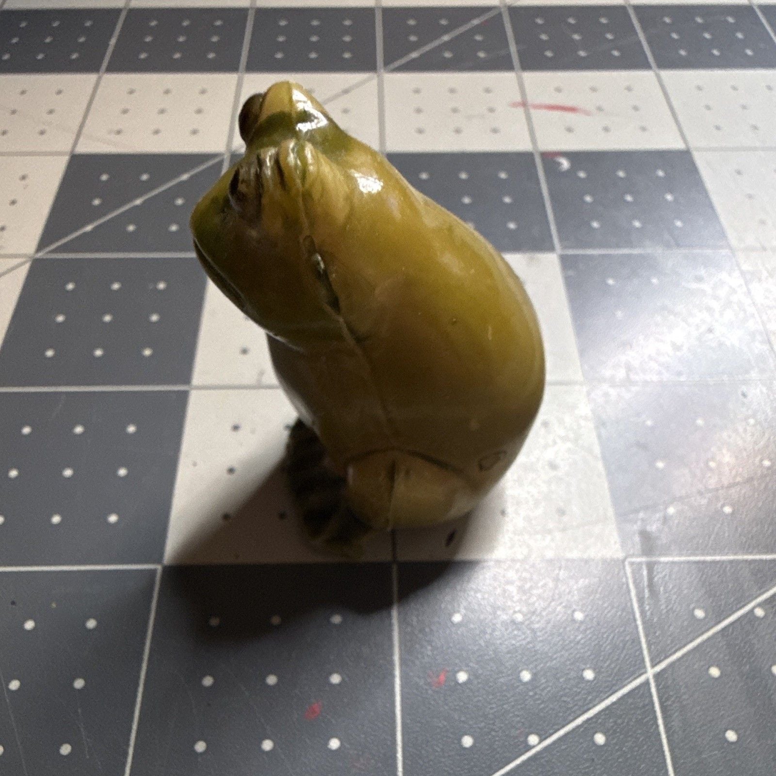 Green Porcelain Frog Figurine Collectible Decor Marked Hong Kong 4