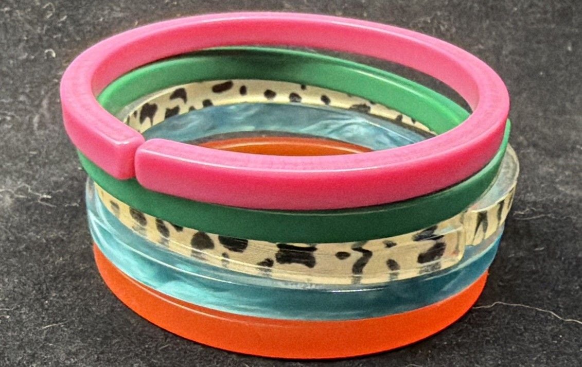 Vtg Acrylic Lucite Hoop Bracelet Stack Lot 5 Tortoises Pink Orange Green Blue 1
