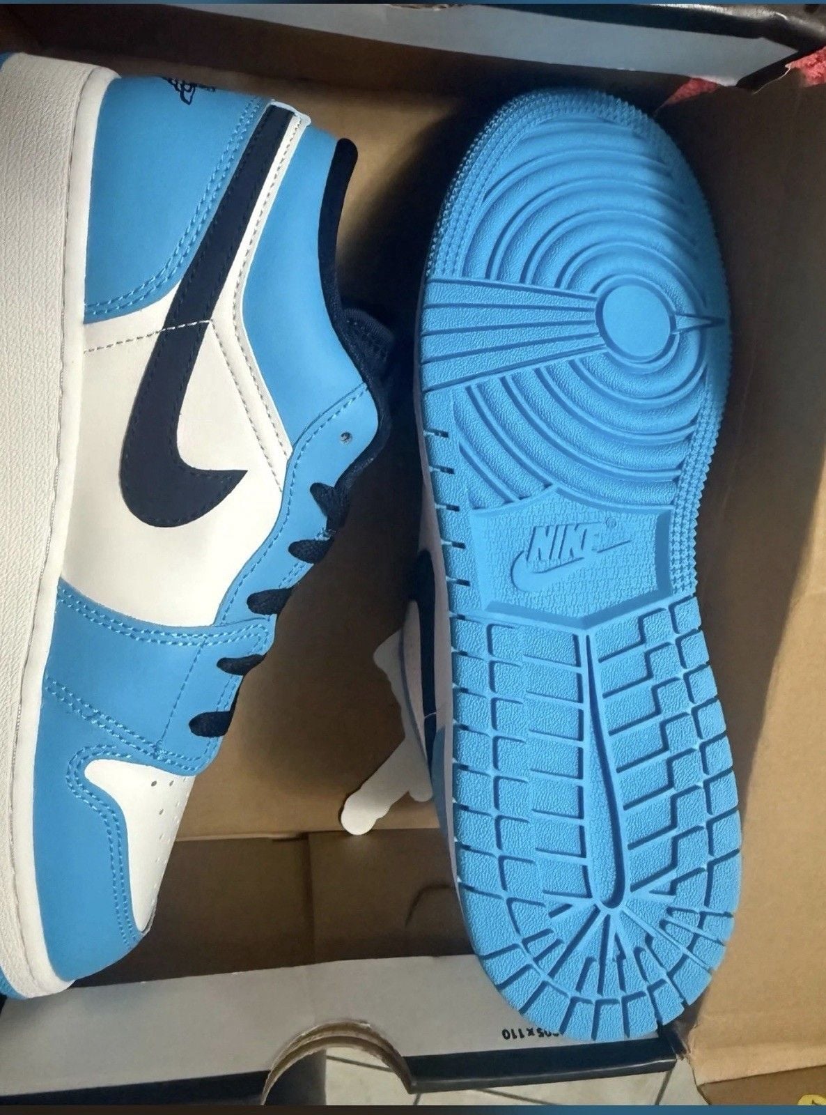 Jordan Air Jordan 1 Low (GS) Blue/White/Black Low Top Leather US 6.5 553560-144 3