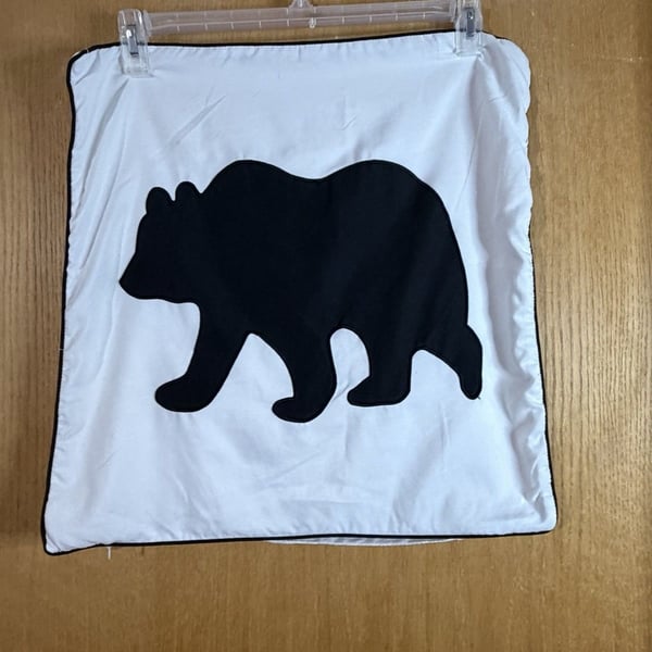2 White/Black Square Fabric Pillow Cover, Bear Silhouette Animal Print 20x20