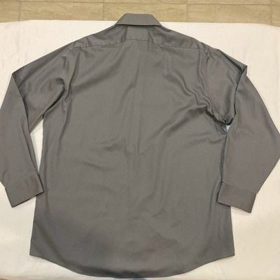 Mens Van Heusen Lux Sateen Gray Long Sleeve Dress Shirt Size 16 ½ (32/33) 8