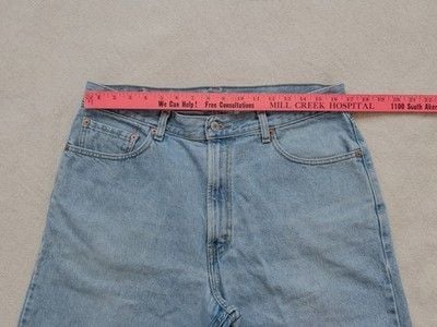 VTG 2002 Levis 550 Relaxed Denim Shorts Light Wash Men’s W36 Made Colombia 748 7