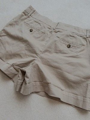 Sézane Paris France Pleated Cuffed ROME Chino Shorts in Beige - Size FR 40 US 8 14