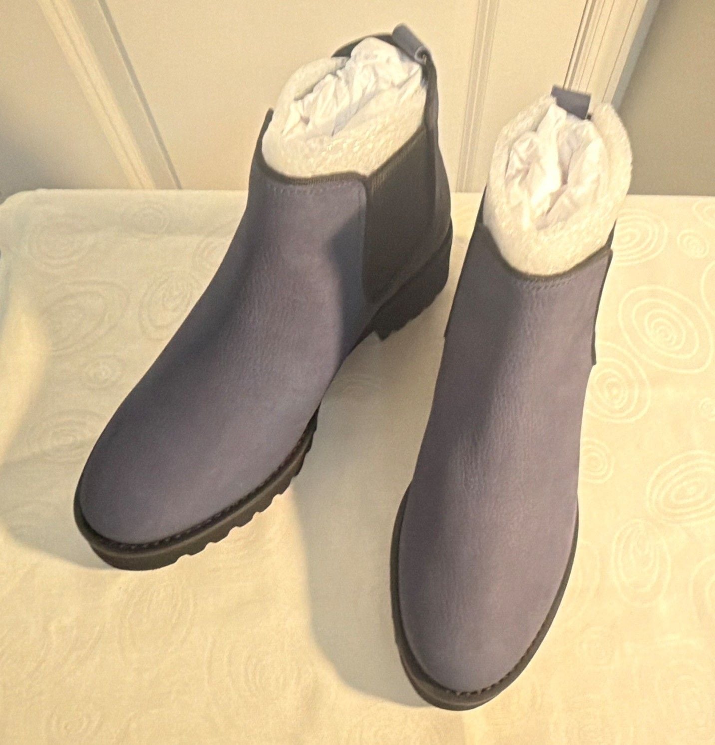Marc Joseph New York Womens Chelsea Ankle Boots Slip-On Lug Sole Blue/Black 7 2