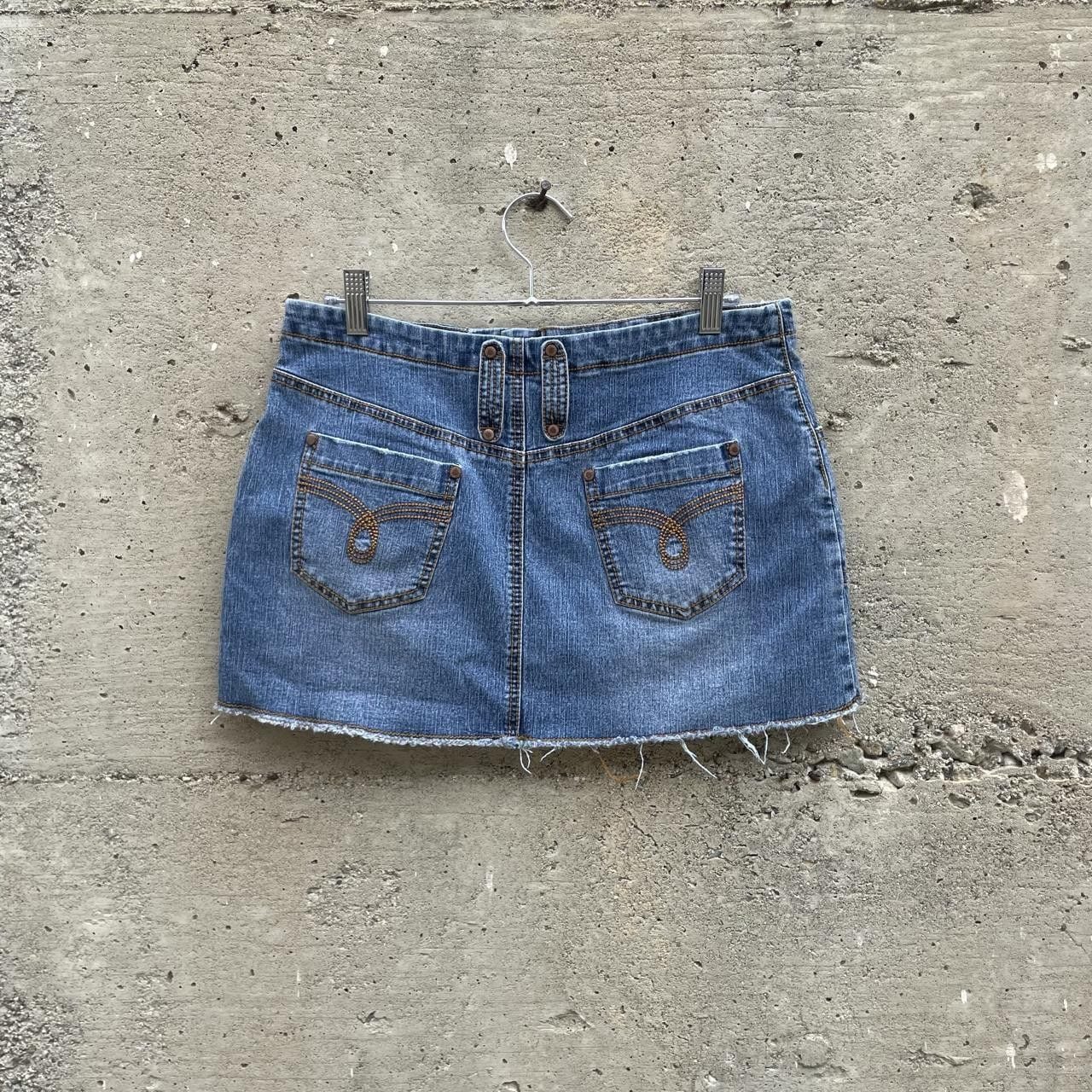 2000s denim mini skirt 4