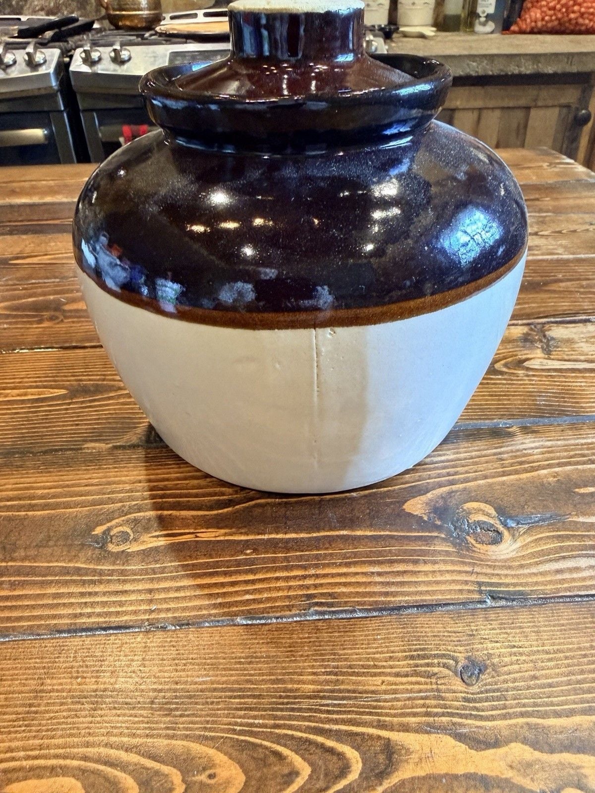 Vtg RRP Co Roseville Ohio 121 Stoneware Bean Pot Crock Two Tone Brown Cream Lid 9