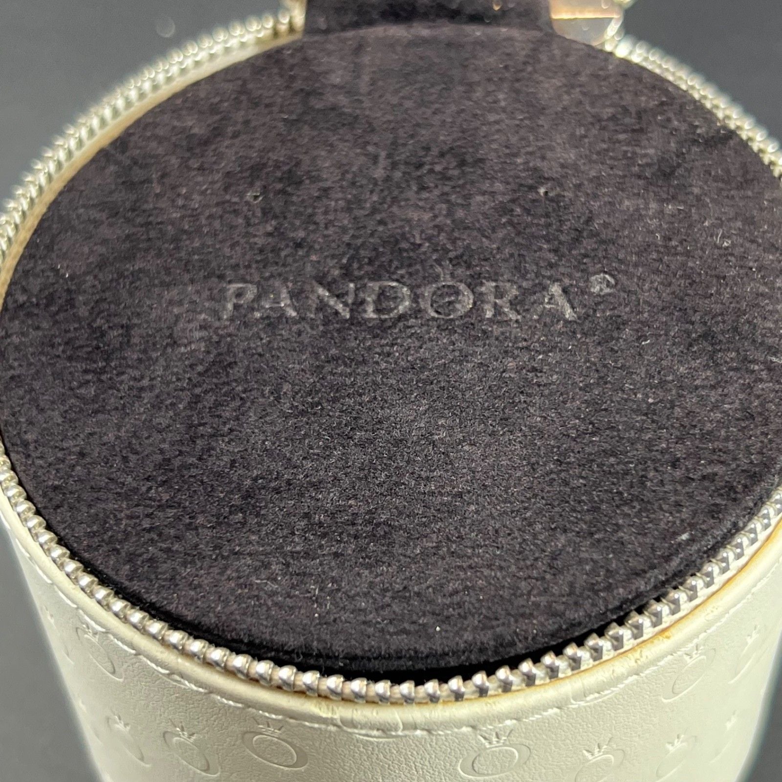 Pandora Round 3.75" Travel Jewelry Case with Zipper Removable Tray and Mirror 11