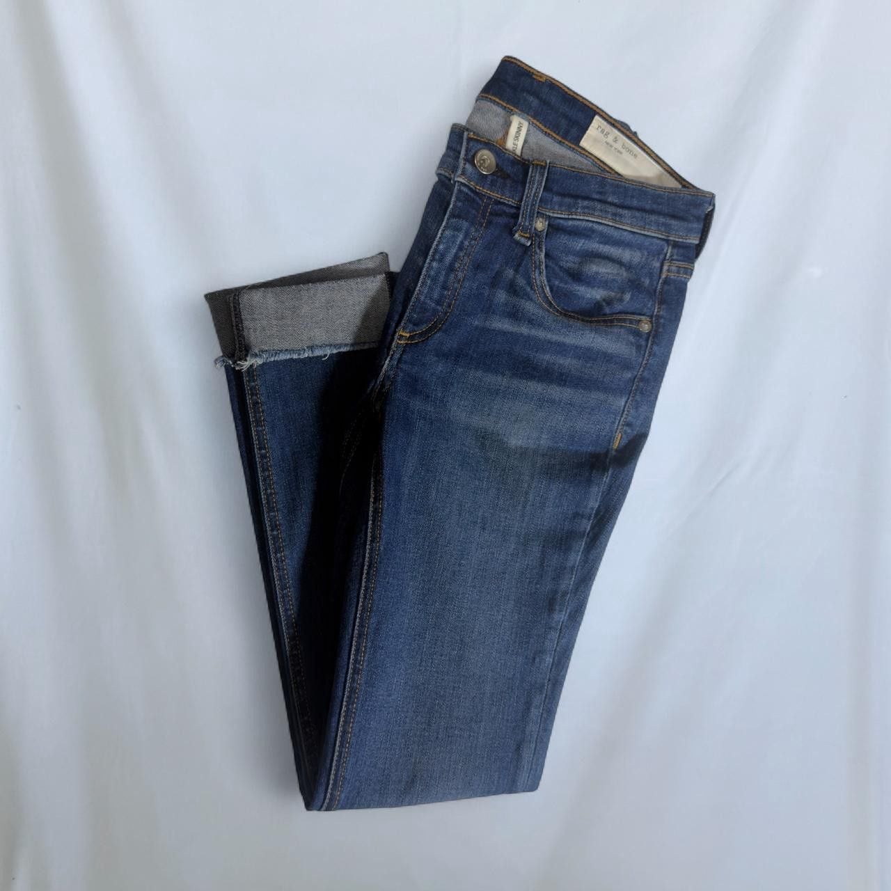 Rag & Bone ankle skinny jeans in size 24. Navy blue denim with high rise and tapered fit. #ankle #highrise 2