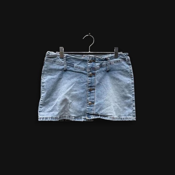 90s light wash denim mini skirt 