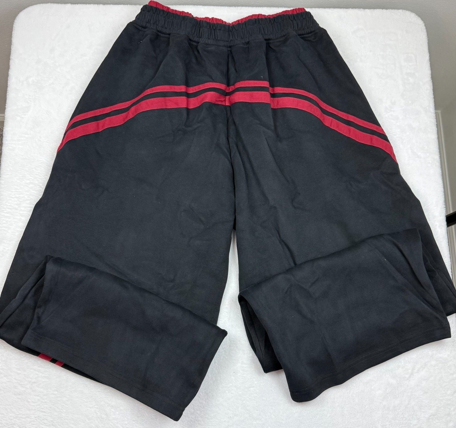 Aelfric Eden Black and Red Joggers Size Large Women's NEW 7