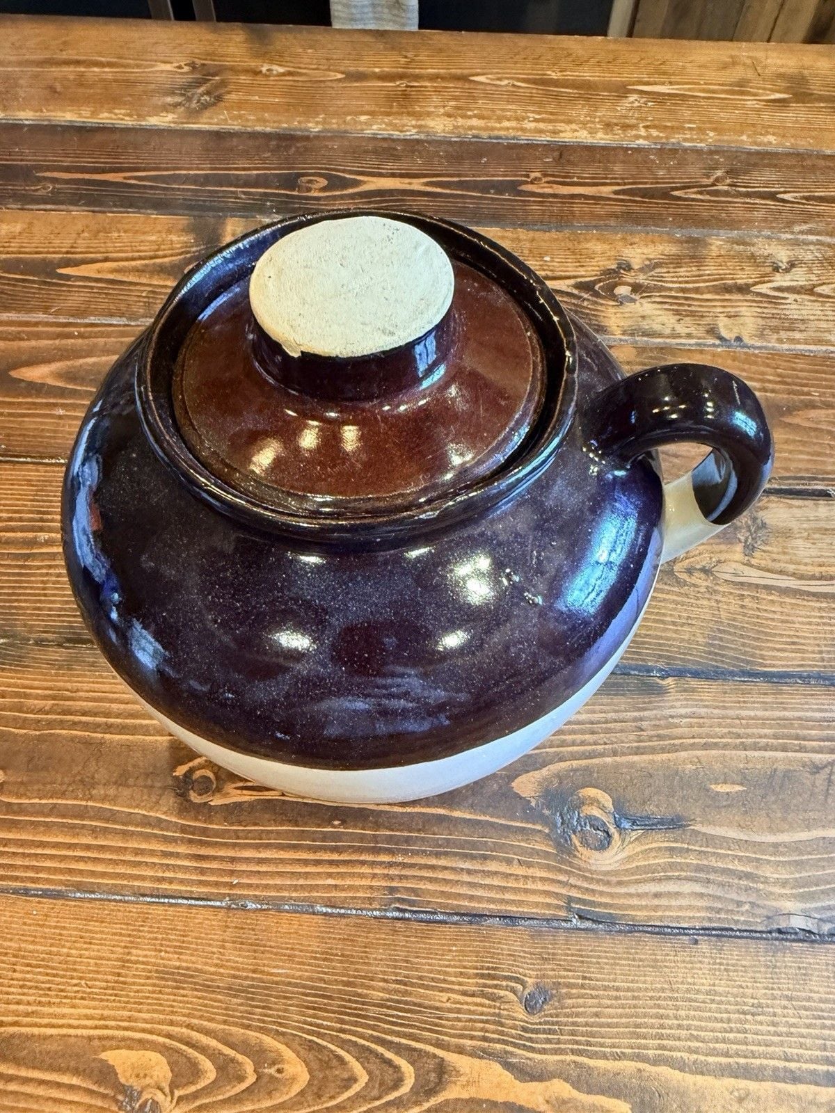 Vtg RRP Co Roseville Ohio 121 Stoneware Bean Pot Crock Two Tone Brown Cream Lid 1