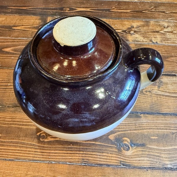 Vtg RRP Co Roseville Ohio 121 Stoneware Bean Pot Crock Two Tone Brown Cream Lid