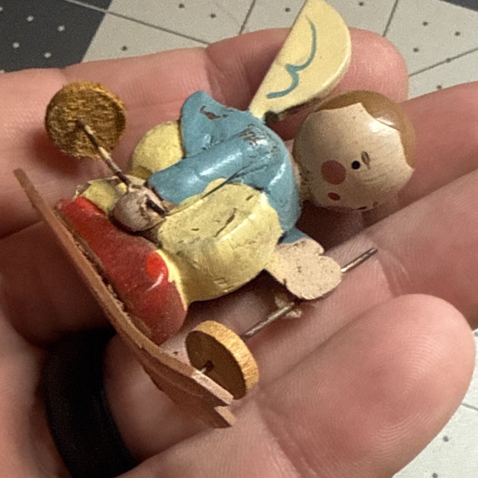 Hand Painted Wooden Angel Figurine Small Multicolor 3 in x 2 in Unboxed 7