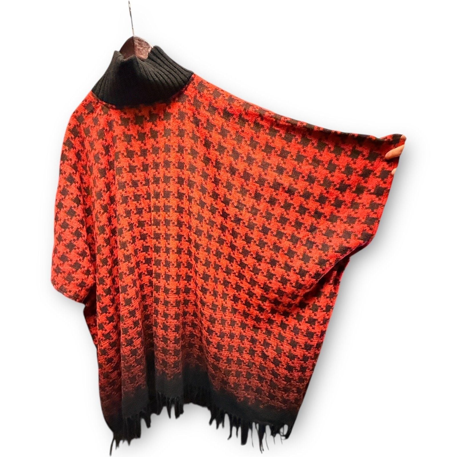 Marc New York Andrew Marc Houndstooth Fringe Poncho Cape Red Black One Size NWT 10