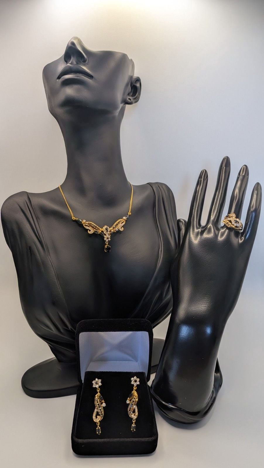20K Gold Custom Trio Set W/ Dark Blue Sapphires. Collar Style Necklace 1