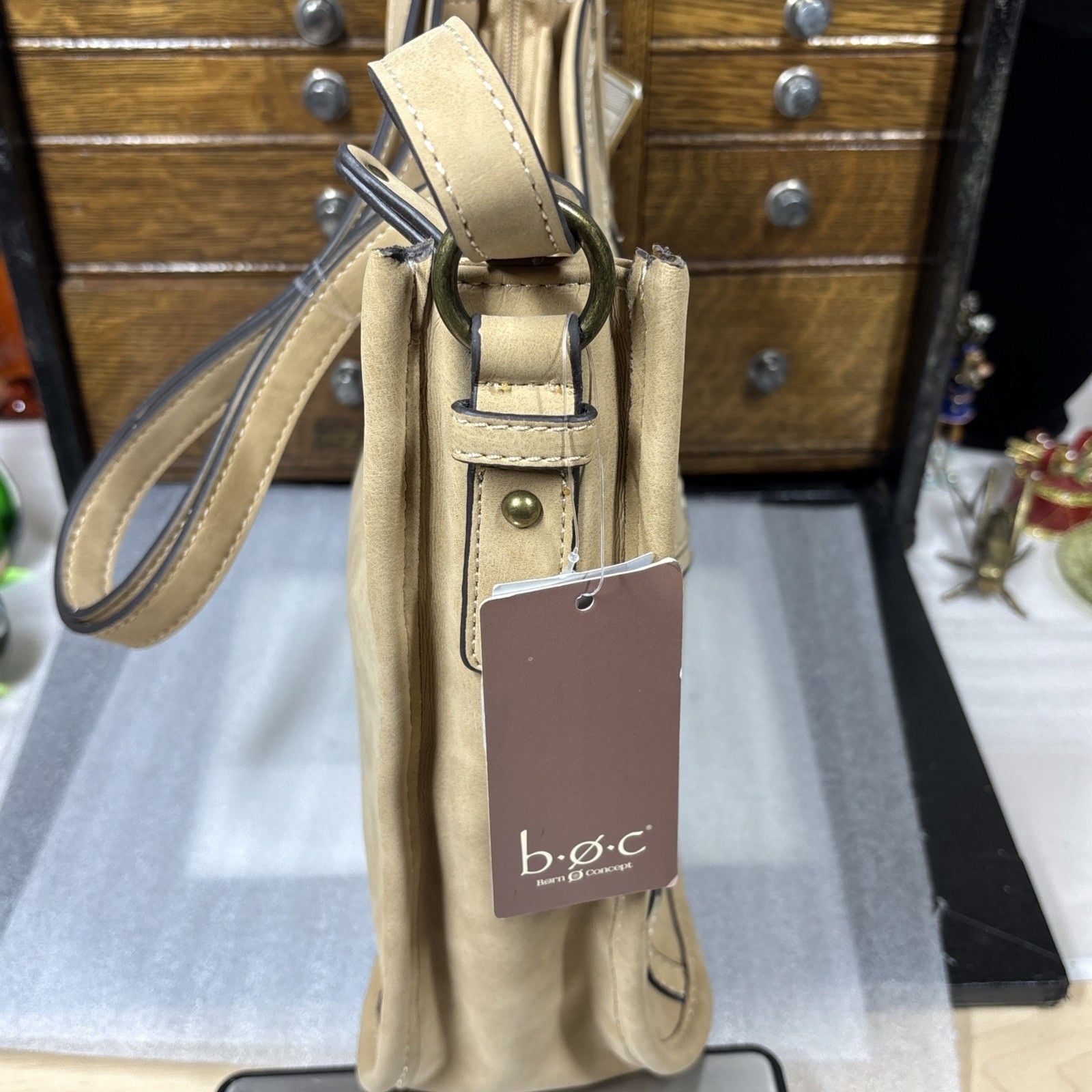 Born Concept BOC Crossbody Charging Shoulder Bag Vegan Suede Fawn NWT 9