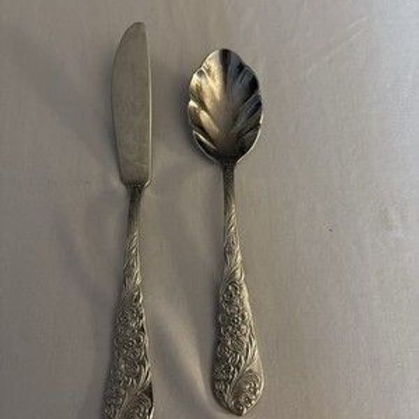 reed and barton stainless Flora Serving Set