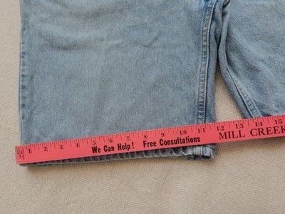 VTG 2002 Levis 550 Relaxed Denim Shorts Light Wash Men’s W36 Made Colombia 748 11